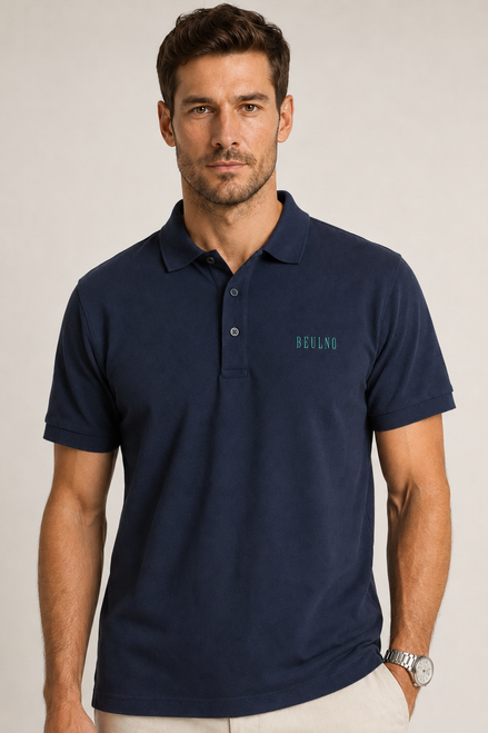Polo Structured Crest Azul Eclipse — retrato do modelo