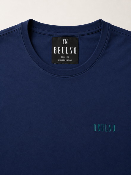 Structured T-Shirt — Crest Azul Eclipse — detalhe da etiqueta interior