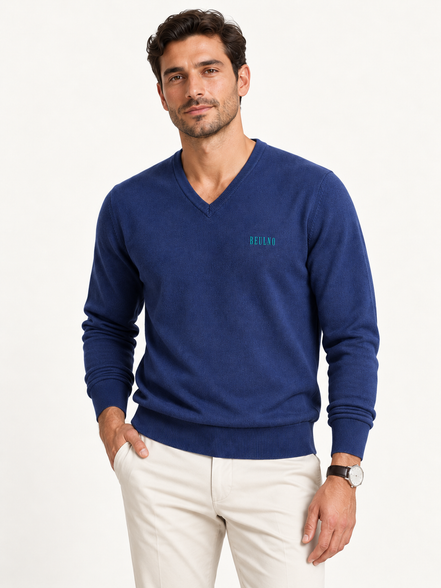 V-Neck Knit — Crest azul-marinho — modelo de frente