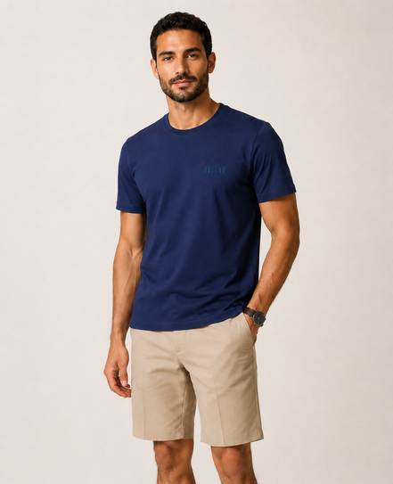 Structured T-Shirt — Crest Azul Eclipse — modelo de frente