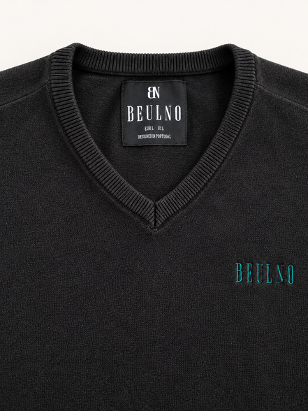 V-Neck Knit — Crest preto — detalhe da etiqueta interior